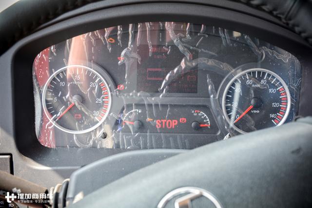 能拉100吨，还可以越野？西康发动机的德龙X3000牵引车详解 - 第10张