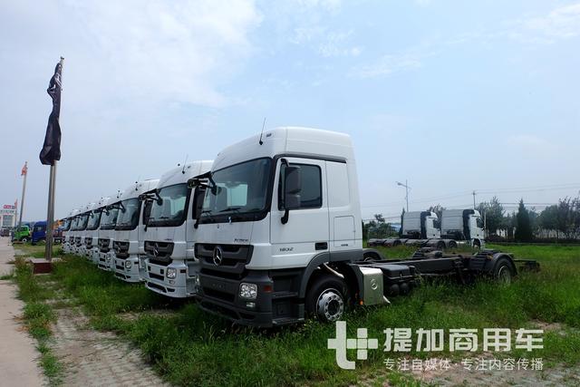 奔驰卡车价值几百万?别听忽悠,带您逛逛奔驰卡车4S店一探究竟 - 第5张 - 提加商用车网 奔驰卡车价值几百万?别听忽悠,带您逛逛奔驰卡车4S店一探究竟 - 第5张