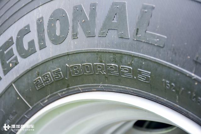 电视转播车为何都用进口卡车底盘？这台奔驰单桥载货车告诉您 - 第31张