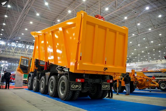 5轴自动挡标载60吨据说这是国内能买到的最牛自卸车