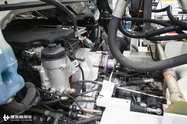 轻卡也可以做搅拌车？180马力，可装7方混凝土，售价仅22万