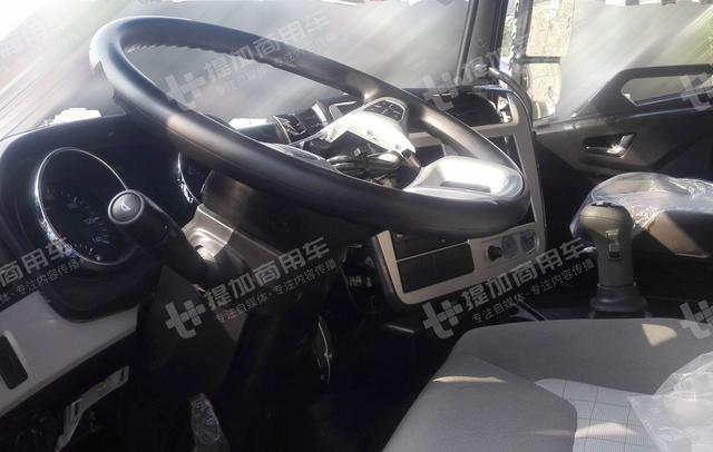 内饰谍照曝光,下一代天龙重卡配千升油箱,或用沃尔沃技术发动机 - 第14张 - 提加商用车网 内饰谍照曝光,下一代天龙重卡配千升油箱,或用沃尔沃技术发动机 - 第14张