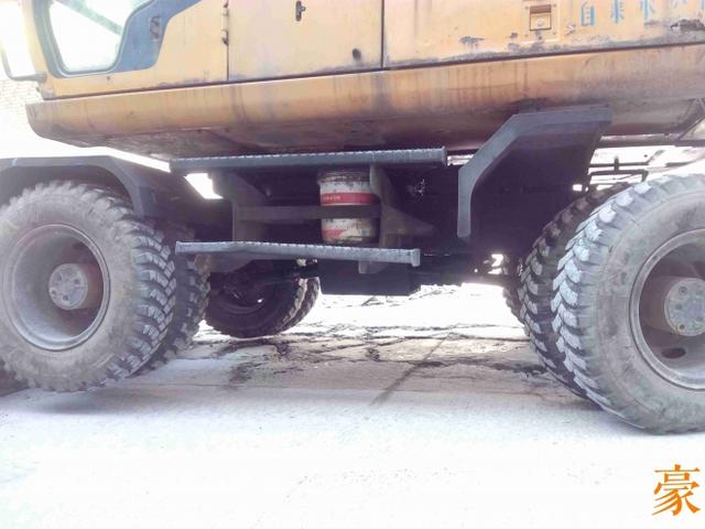 省心与便捷非国产工程机械能比？17年车龄的韩国现代挖掘机实拍 - 第14张