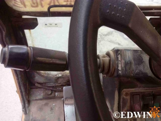 省心与便捷非国产工程机械能比？17年车龄的韩国现代挖掘机实拍 - 第21张