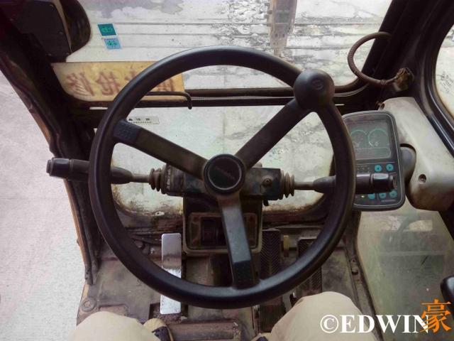 省心与便捷非国产工程机械能比？17年车龄的韩国现代挖掘机实拍 - 第20张