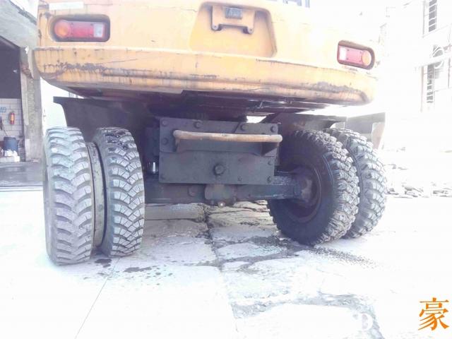 省心与便捷非国产工程机械能比？17年车龄的韩国现代挖掘机实拍 - 第16张