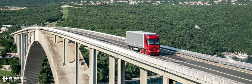 7年后再次改款,奔驰New Actros用摄像头取代了后视镜 - 第7张 - 提加商用车网 7年后再次改款,奔驰New Actros用摄像头取代了后视镜 - 第7张