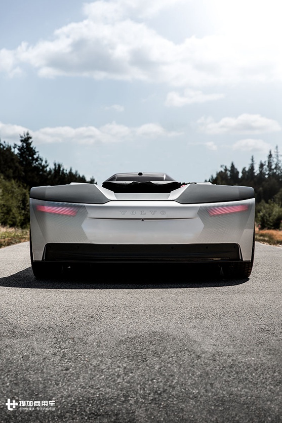 未来卡车将变身超跑?看沃尔沃卡车最新推出的物流解决方案 - 第2张 - 提加商用车网 未来卡车将变身超跑?看沃尔沃卡车最新推出的物流解决方案 - 第2张