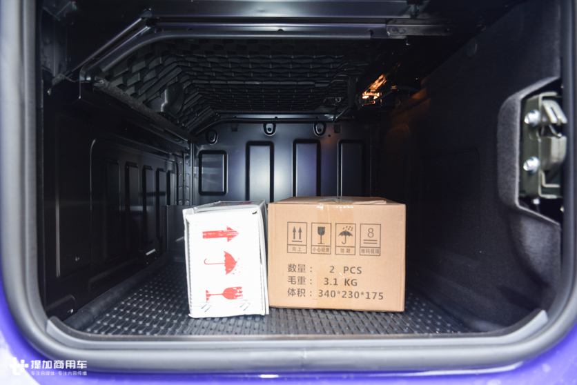 6X2后提升，1200升油箱，为您详细解读快运定制版的江淮格尔发K7 - 第8张