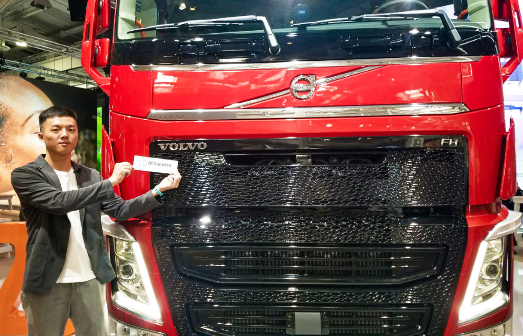 感受750马力重卡魅力,今晚8点半与您相约沃尔沃卡车展台 - 第1张 - 提加商用车网 感受750马力重卡魅力,今晚8点半与您相约沃尔沃卡车展台 - 第1张