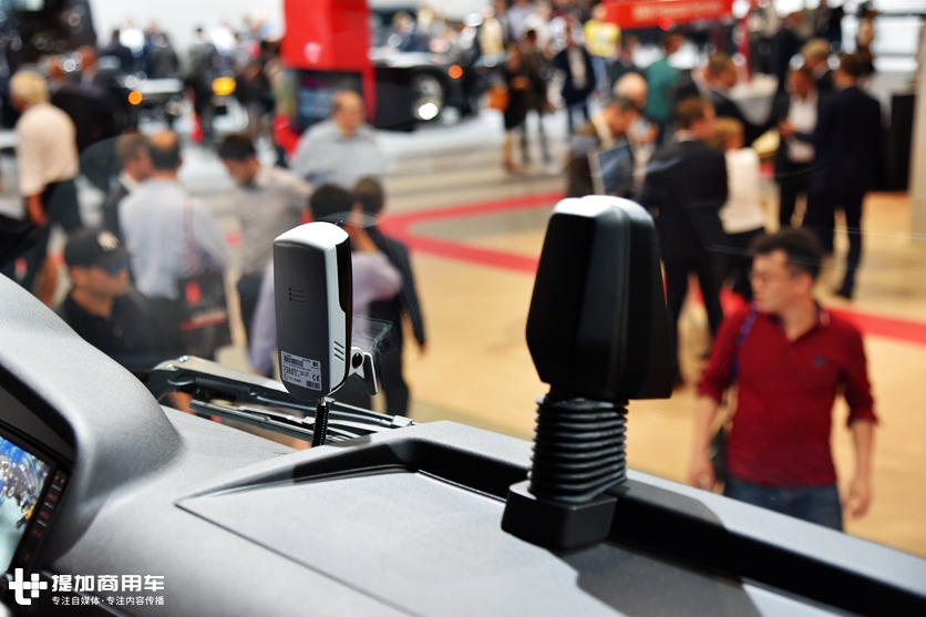 有速度更有激情,640马力,德国曼恩的房车化定制豪华重卡详解 - 第18张 - 提加商用车网 有速度更有激情,640马力,德国曼恩的房车化定制豪华重卡详解 - 第18张