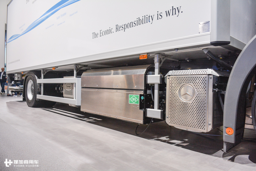 像公交一样低地板进入的卡车,奔驰针对城市工作推出的Econic燃气卡车实拍 - 第13张 - 提加商用车网 像公交一样低地板进入的卡车,奔驰针对城市工作推出的Econic燃气卡车实拍 - 第13张