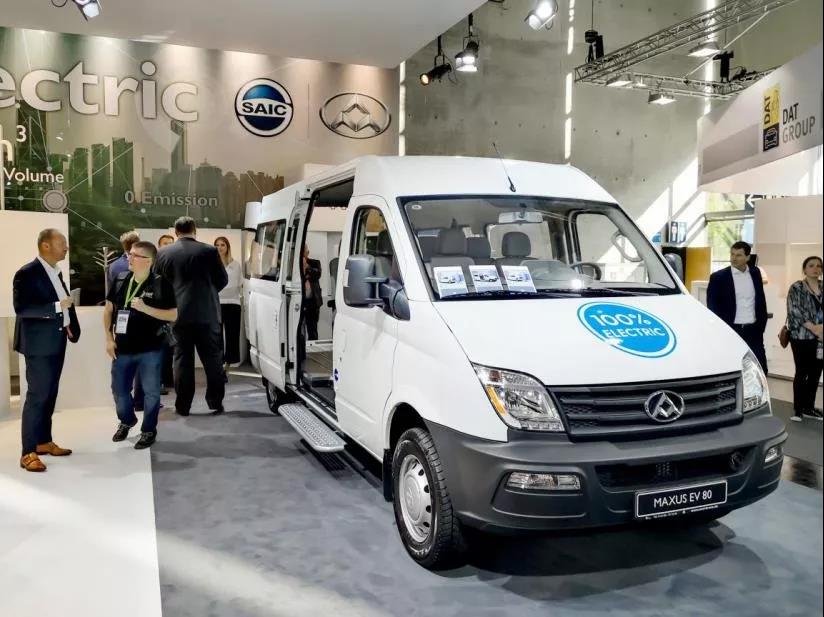 全球最长续驶里程的纯电动宽体轻客亮相汉诺威车展 - 第4张 - 提加商用车网 全球最长续驶里程的纯电动宽体轻客亮相汉诺威车展 - 第4张