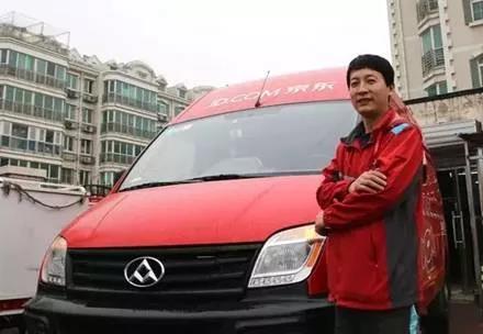 全球最长续驶里程的纯电动宽体轻客亮相汉诺威车展 - 第8张 - 提加商用车网 全球最长续驶里程的纯电动宽体轻客亮相汉诺威车展 - 第8张