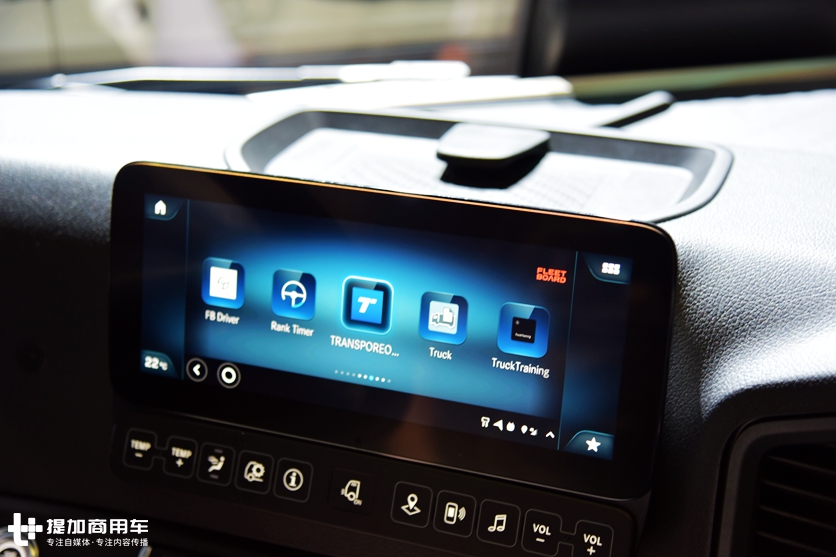 斯堪尼亚V8发动机纪念版领衔,宝马展第一天,先带大家看几款大件运输牵引车 - 第4张 - 提加商用车网 斯堪尼亚V8发动机纪念版领衔,宝马展第一天,先带大家看几款大件运输牵引车 - 第4张