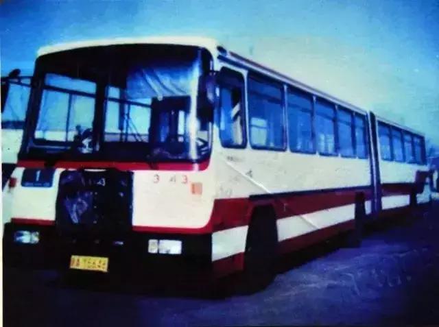 中外公交轮番登场,从北京1路公交车的换代,感受国产客车的崛起 - 第5张 - 提加商用车网 中外公交轮番登场,从北京1路公交车的换代,感受国产客车的崛起 - 第5张