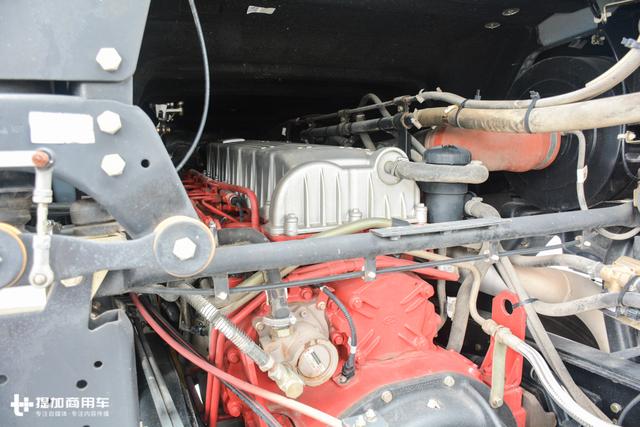 底盘细节需要提升,少见的华菱星凯马8x4重载底盘简评 - 第6张 - 提加商用车网 底盘细节需要提升,少见的华菱星凯马8x4重载底盘简评 - 第6张
