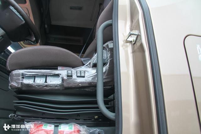 马力加大自重减低，售价40万左右，如今的天龙旗舰重卡已趋成熟？