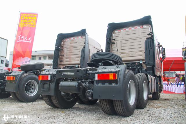 马力加大自重减低，售价40万左右，如今的天龙旗舰重卡已趋成熟？