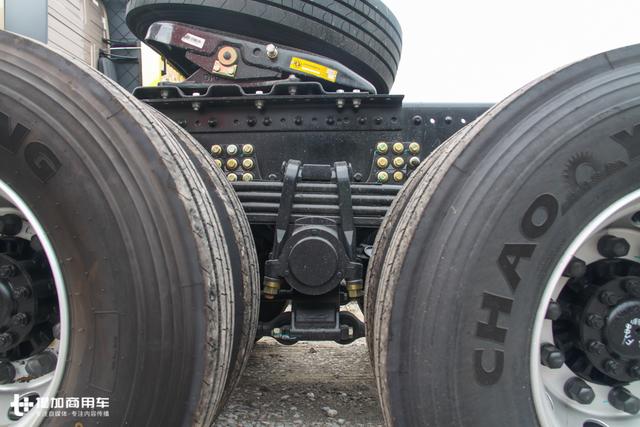 马力加大自重减低，售价40万左右，如今的天龙旗舰重卡已趋成熟？
