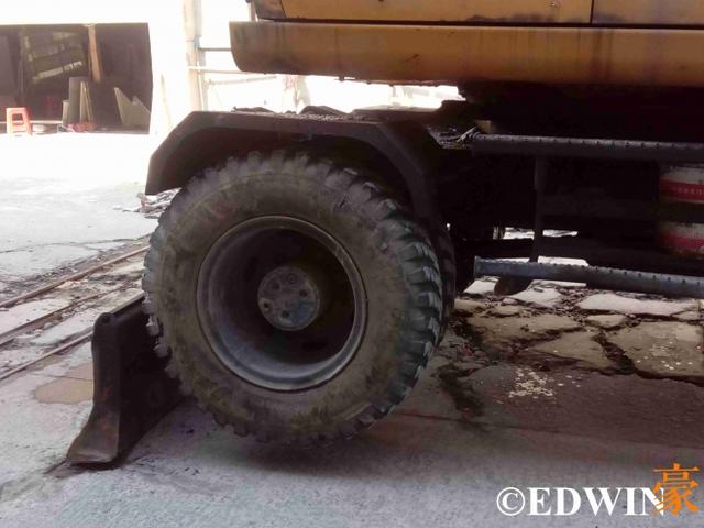 省心与便捷非国产工程机械能比？17年车龄的韩国现代挖掘机实拍 - 第15张