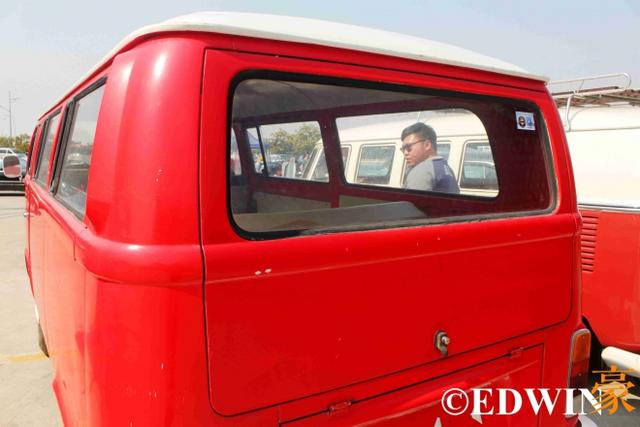 这可能是最贵的面包车，80万售价的大众T2只是情怀光环下的神车？ - 第12张