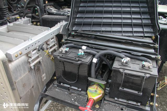 马力加大自重减低，售价40万左右，如今的天龙旗舰重卡已趋成熟？