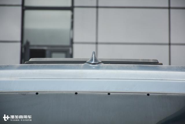 底盘细节需要提升,少见的华菱星凯马8x4重载底盘简评 - 第4张 - 提加商用车网 底盘细节需要提升,少见的华菱星凯马8x4重载底盘简评 - 第4张