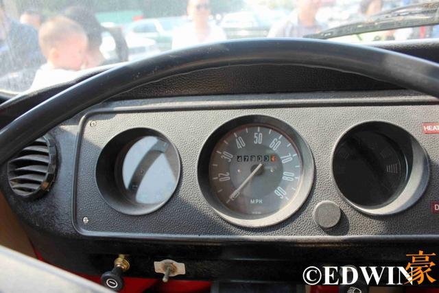 这可能是最贵的面包车，80万售价的大众T2只是情怀光环下的神车？ - 第24张