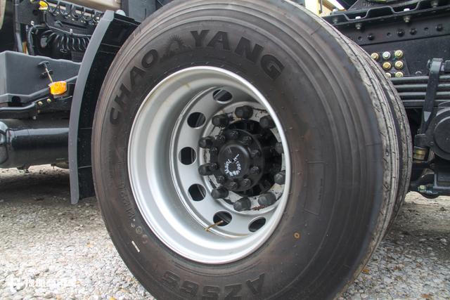 马力加大自重减低，售价40万左右，如今的天龙旗舰重卡已趋成熟？