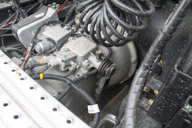 马力加大自重减低，售价40万左右，如今的天龙旗舰重卡已趋成熟？