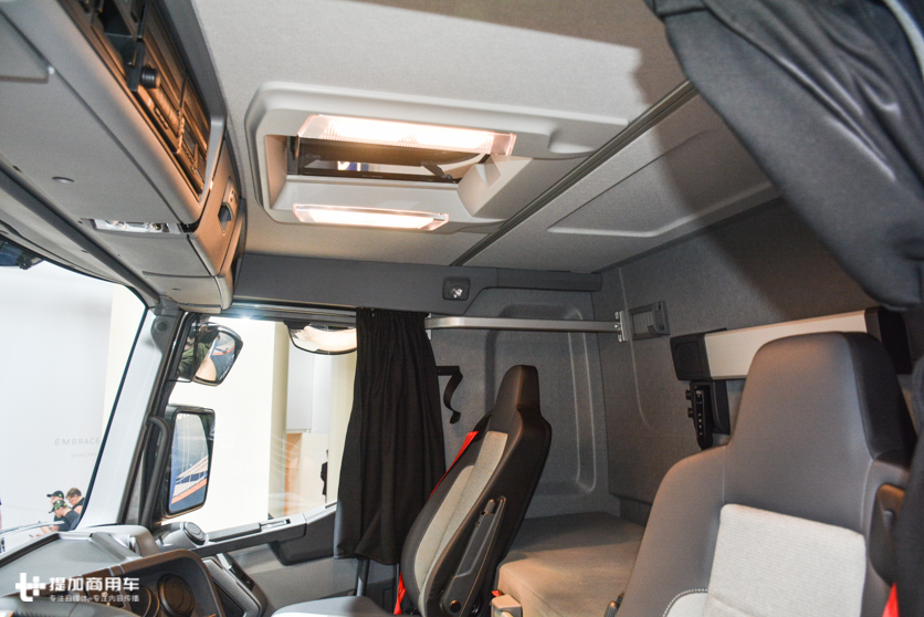 4X2和4X4随意切换,货运越野两不误,带您见识奔驰和雷诺卡车的“黑科技” - 第28张 - 提加商用车网 4X2和4X4随意切换,货运越野两不误,带您见识奔驰和雷诺卡车的“黑科技” - 第28张