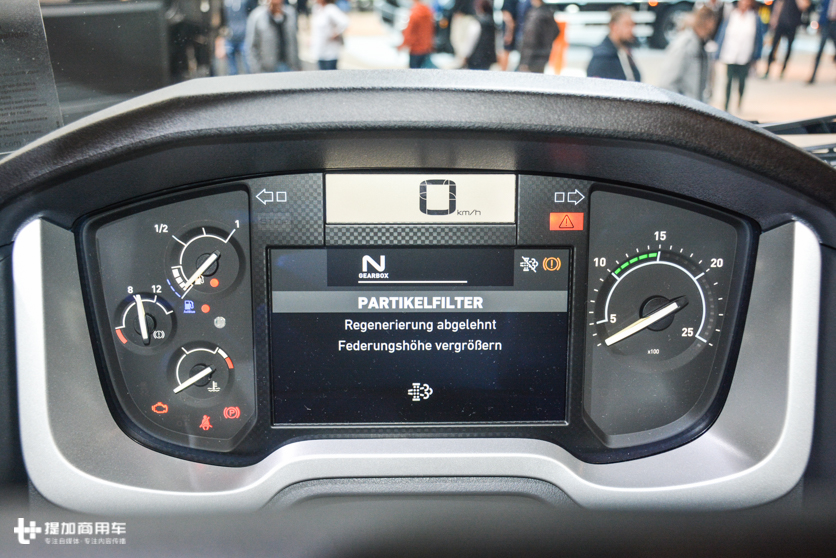 4X2和4X4随意切换,货运越野两不误,带您见识奔驰和雷诺卡车的“黑科技” - 第29张 - 提加商用车网 4X2和4X4随意切换,货运越野两不误,带您见识奔驰和雷诺卡车的“黑科技” - 第29张