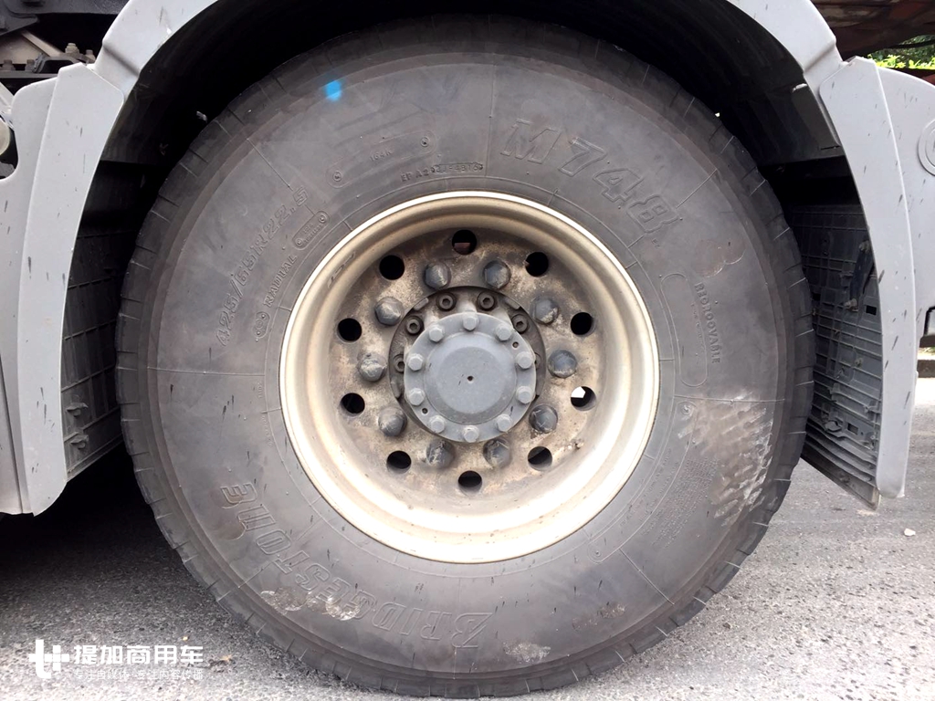 路边偶遇联合U380卡车,大单胎+空气悬架,轻量化做的真到位 - 第7张 - 提加商用车网 路边偶遇联合U380卡车,大单胎+空气悬架,轻量化做的真到位 - 第7张