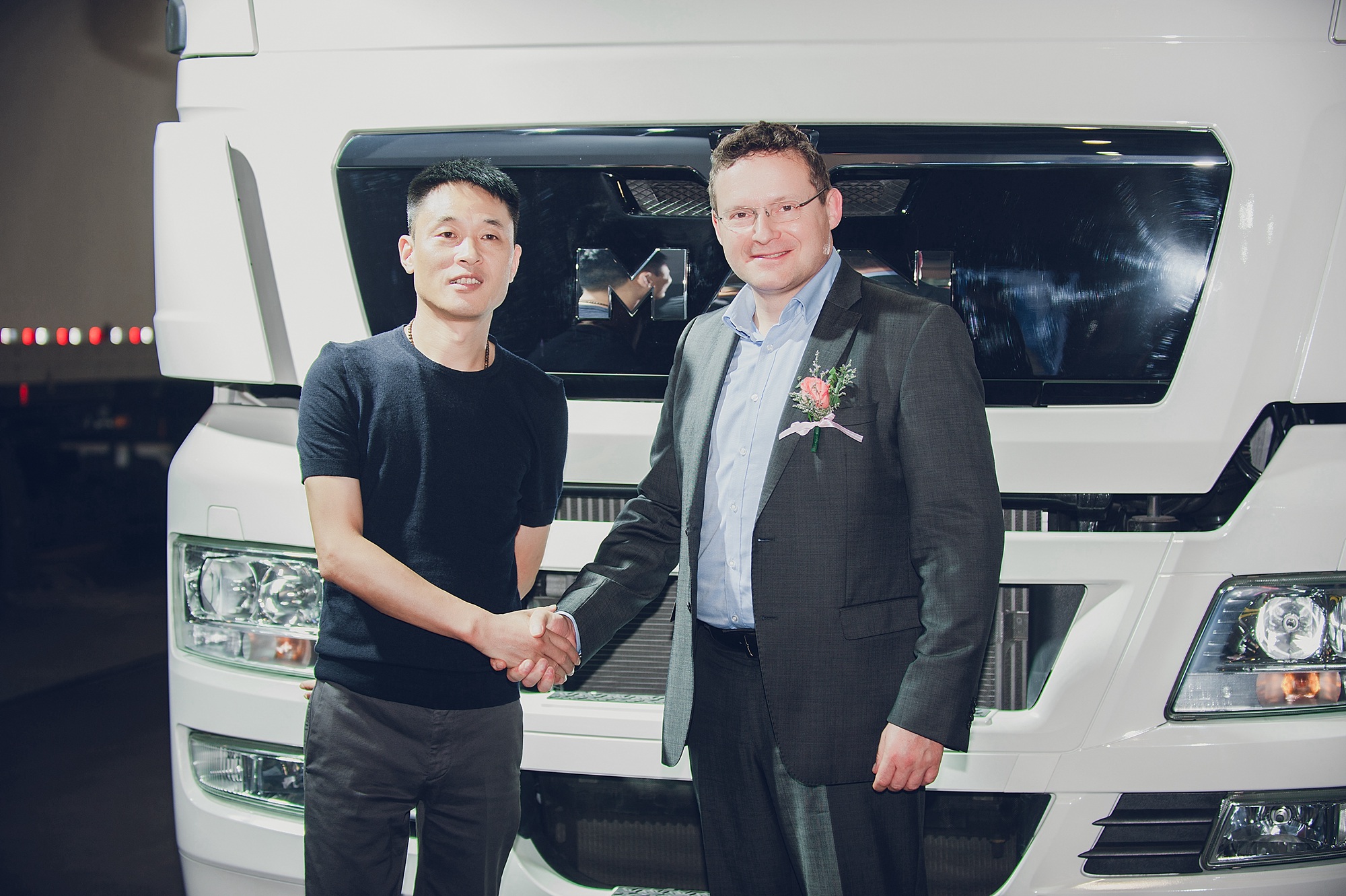 加速领跑,曼恩商用车亮相蜂集万采快递物流装备博览会 - 第6张 - 提加商用车网 加速领跑,曼恩商用车亮相蜂集万采快递物流装备博览会 - 第6张