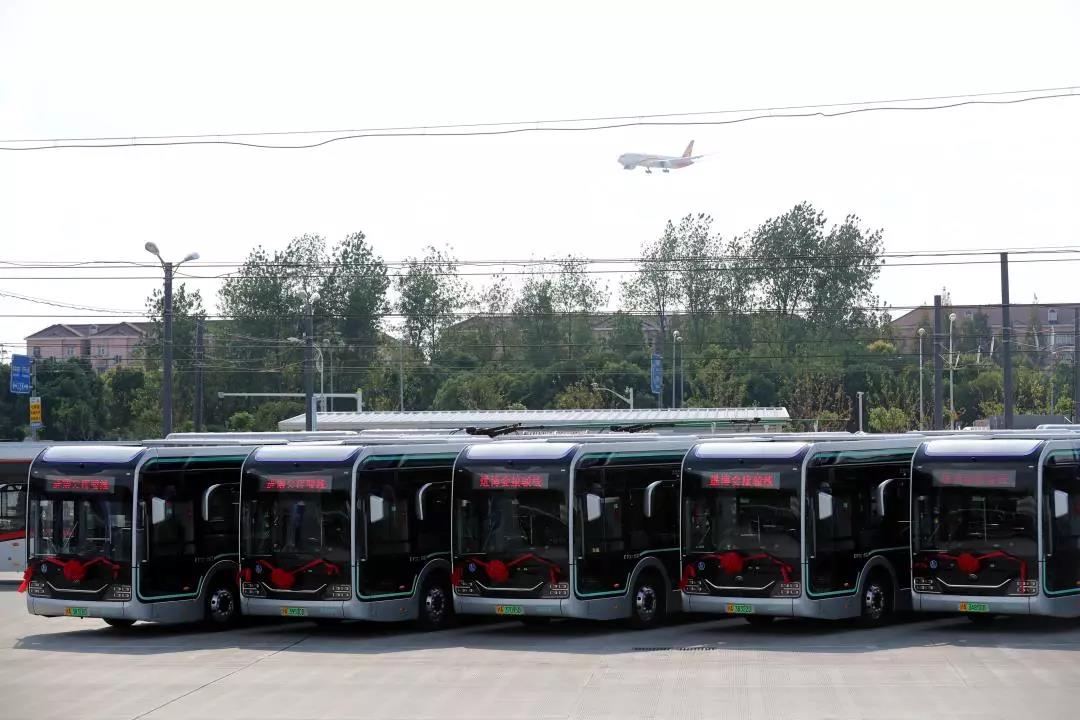 440辆智能网联公交献礼中国国际进口博览会,宇通客车闪耀上海! - 第5张 - 提加商用车网 440辆智能网联公交献礼中国国际进口博览会,宇通客车闪耀上海! - 第5张