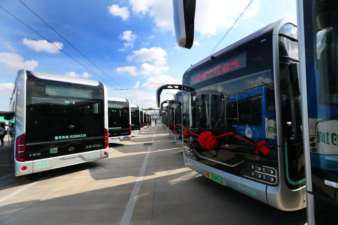 440辆智能网联公交献礼中国国际进口博览会,宇通客车闪耀上海! - 第9张 - 提加商用车网 440辆智能网联公交献礼中国国际进口博览会,宇通客车闪耀上海! - 第9张