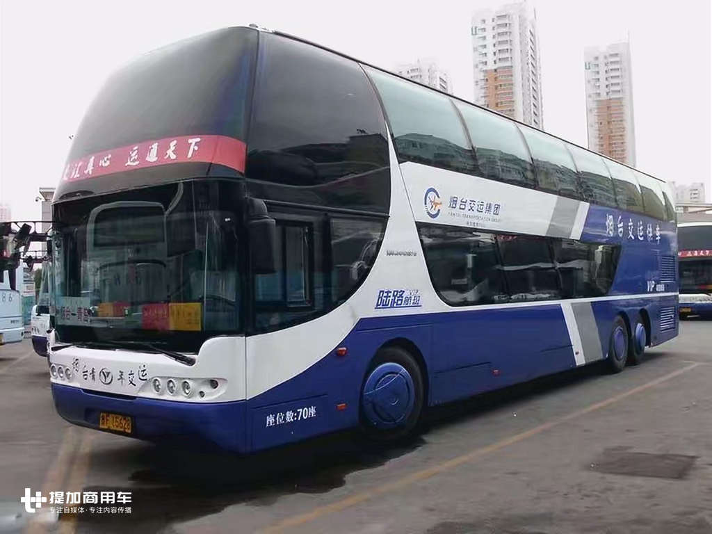 460马力，10多年前就售价200多万，曾经的国产豪华双层大巴实拍 - 第4张