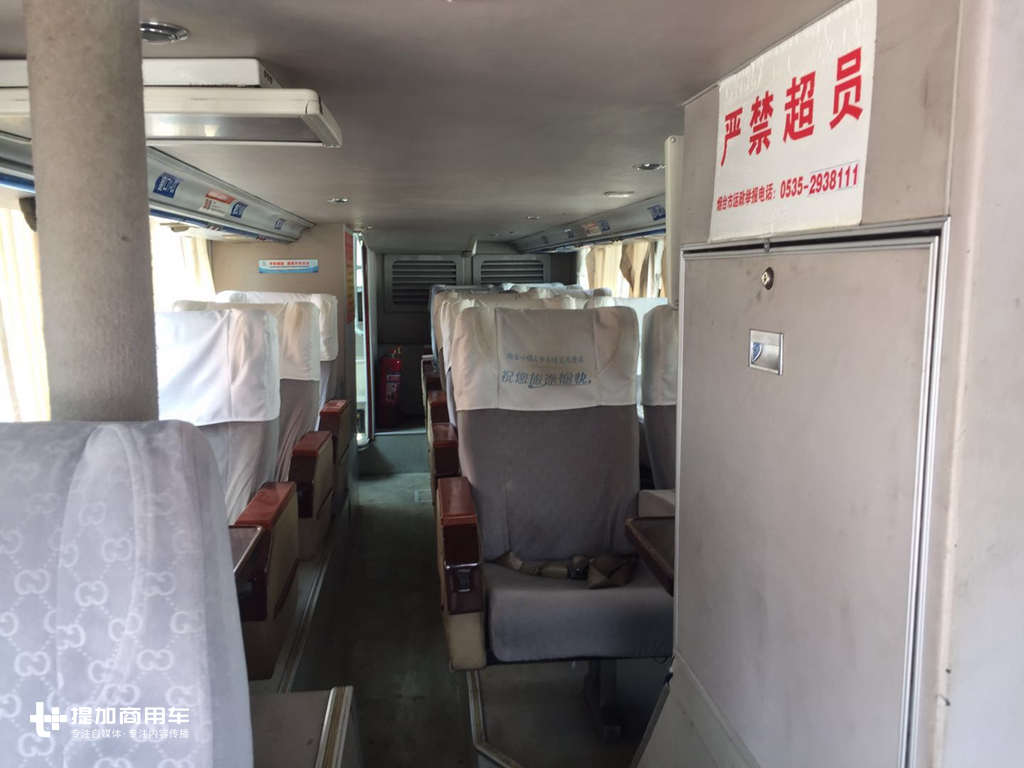 460马力，10多年前就售价200多万，曾经的国产豪华双层大巴实拍 - 第11张