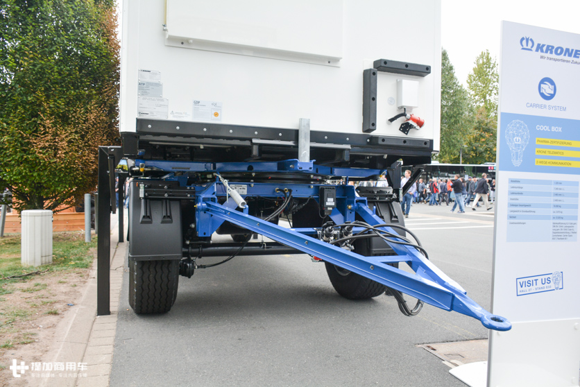 侧帘车自重不到6吨,标配空气悬架和单胎,欧洲与国内挂车区别太大 - 第14张 - 提加商用车网 侧帘车自重不到6吨,标配空气悬架和单胎,欧洲与国内挂车区别太大 - 第14张