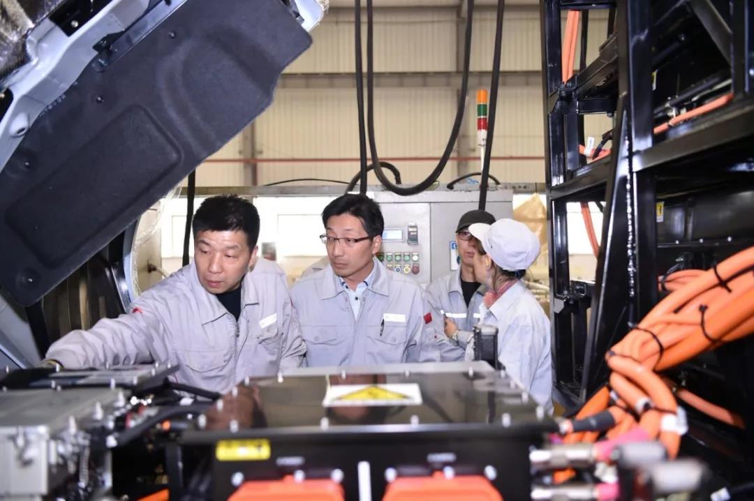 续航里程高达365公里,首款东风天锦纯电动城市环卫车正式下线 - 第4张 - 提加商用车网 续航里程高达365公里,首款东风天锦纯电动城市环卫车正式下线 - 第4张