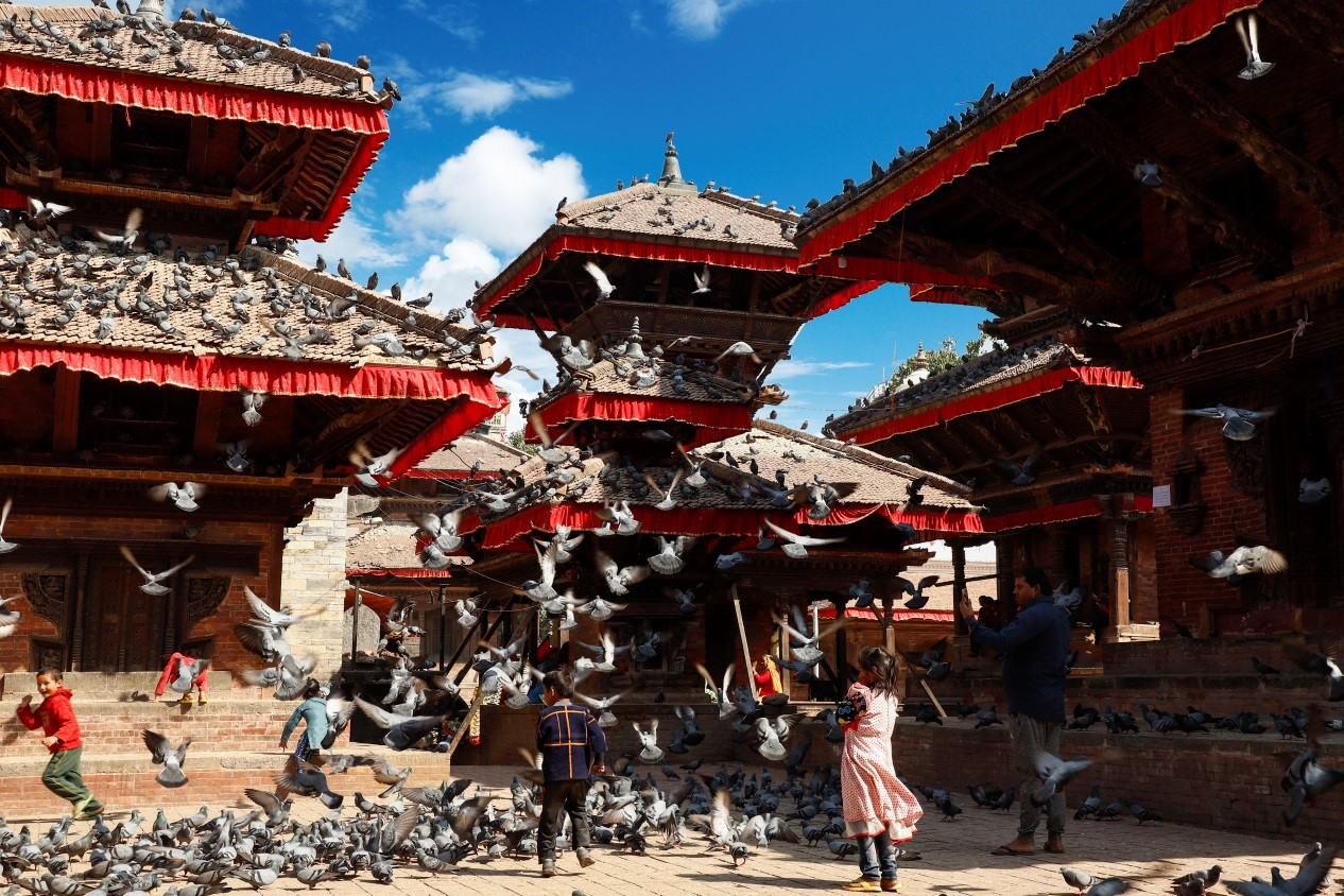 迎接C6“入住”,选用e6为座驾,尼泊尔总理:我就是比亚迪的代言人! - 第9张 - 提加商用车网 迎接C6“入住”,选用e6为座驾,尼泊尔总理:我就是比亚迪的代言人! - 第9张