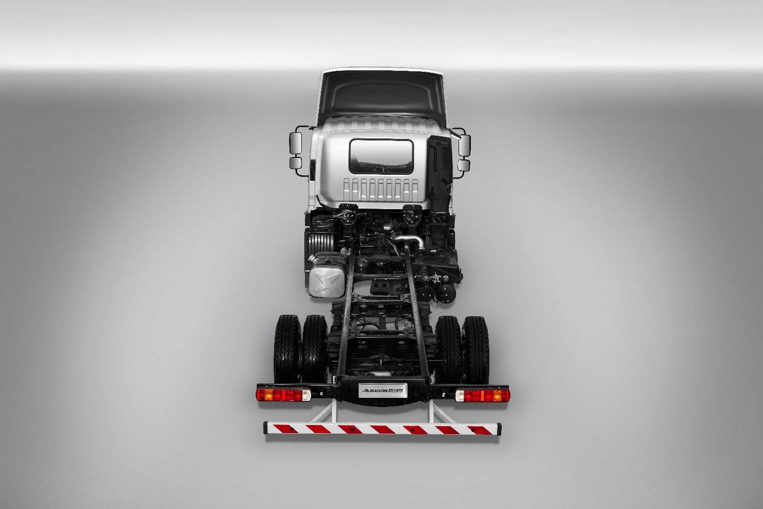 再出征!国宾品质欧马可“冷链之星”全程护航西安国际马拉松赛 - 第4张 - 提加商用车网 再出征!国宾品质欧马可“冷链之星”全程护航西安国际马拉松赛 - 第4张