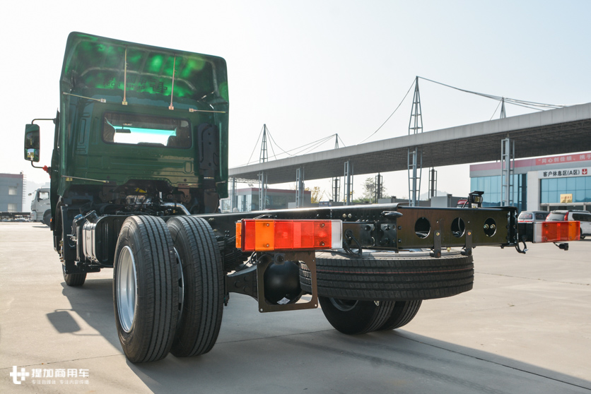 东风商用车与中国邮政签署857台大订单,首批311辆天锦KR交付 - 第8张 - 提加商用车网 东风商用车与中国邮政签署857台大订单,首批311辆天锦KR交付 - 第8张