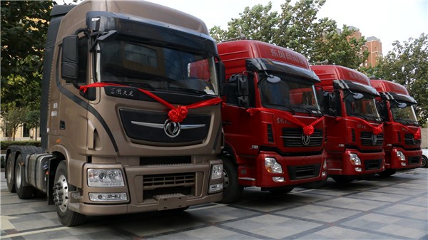 老中青三代司机点赞东风,天龙哥大赛石家庄站现场“三宗最” - 第15张 - 提加商用车网 老中青三代司机点赞东风,天龙哥大赛石家庄站现场“三宗最” - 第15张