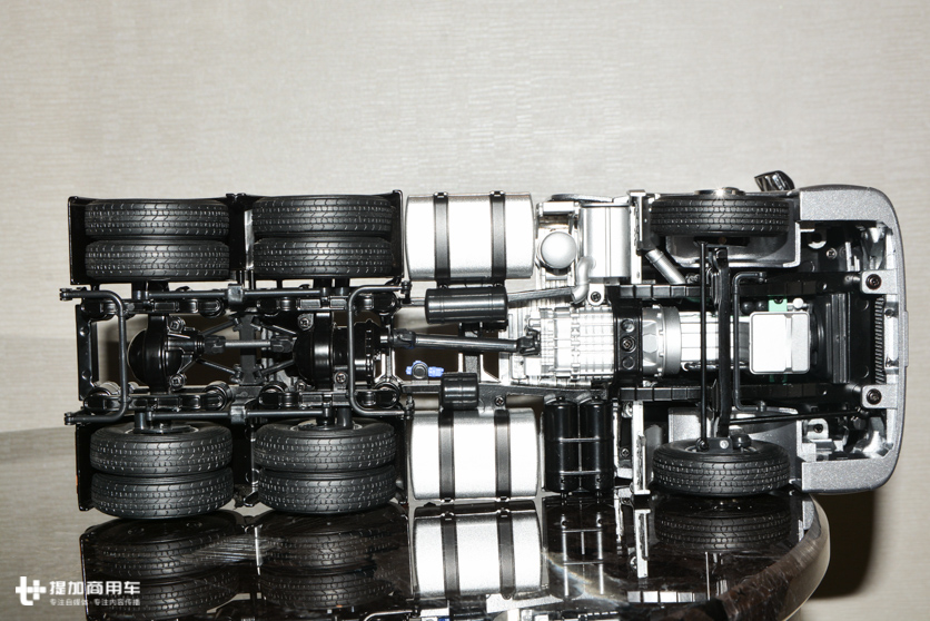 解放J7锌合金车模开箱，网传售价超900元 - 第12张