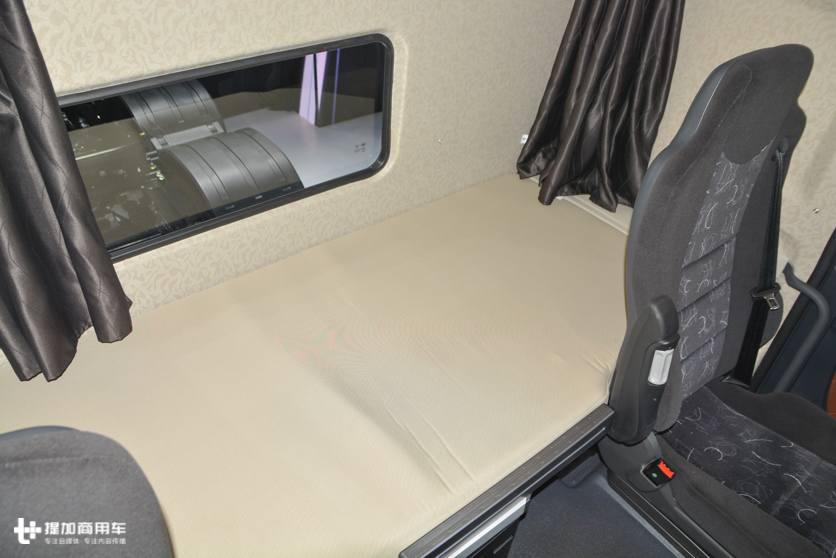 可选200多种配置,打造个性化卡车,解放J7重卡正式发布上市 - 第5张 - 提加商用车网 可选200多种配置,打造个性化卡车,解放J7重卡正式发布上市 - 第5张