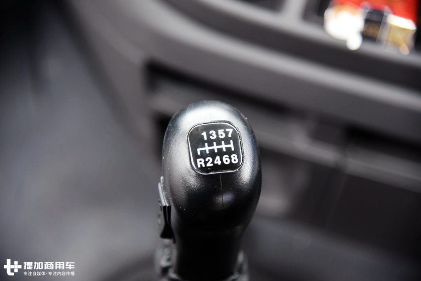 国内唯一的韩系卡车实力如何老司机带您认识四川现代创虎重卡