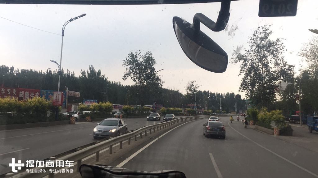 小伙搭卡车穷游中国破3万公里,这次又坐沃尔沃卡车去了趟杭州 - 第3张 - 提加商用车网 小伙搭卡车穷游中国破3万公里,这次又坐沃尔沃卡车去了趟杭州 - 第3张