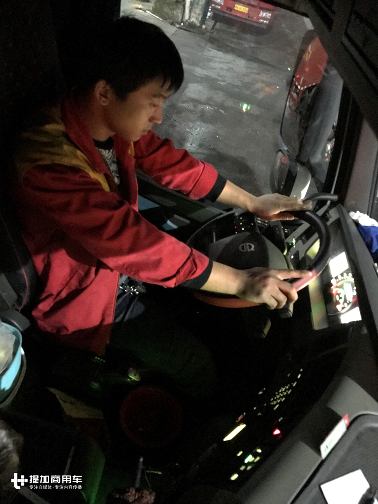 小伙搭卡车穷游中国破3万公里,这次又坐沃尔沃卡车去了趟杭州 - 第10张 - 提加商用车网 小伙搭卡车穷游中国破3万公里,这次又坐沃尔沃卡车去了趟杭州 - 第10张